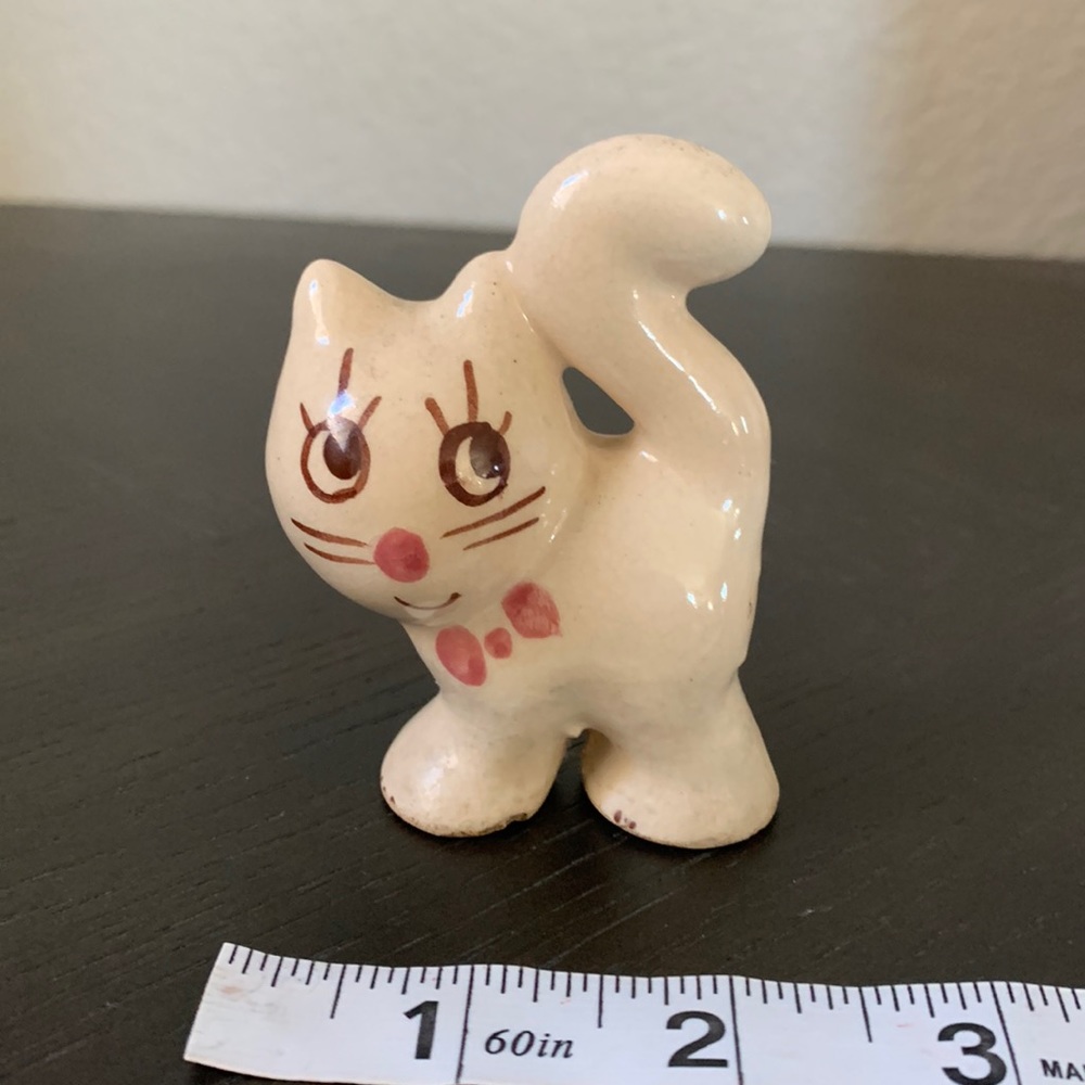 Vintage California Pottery Ceramic Cat Figurine